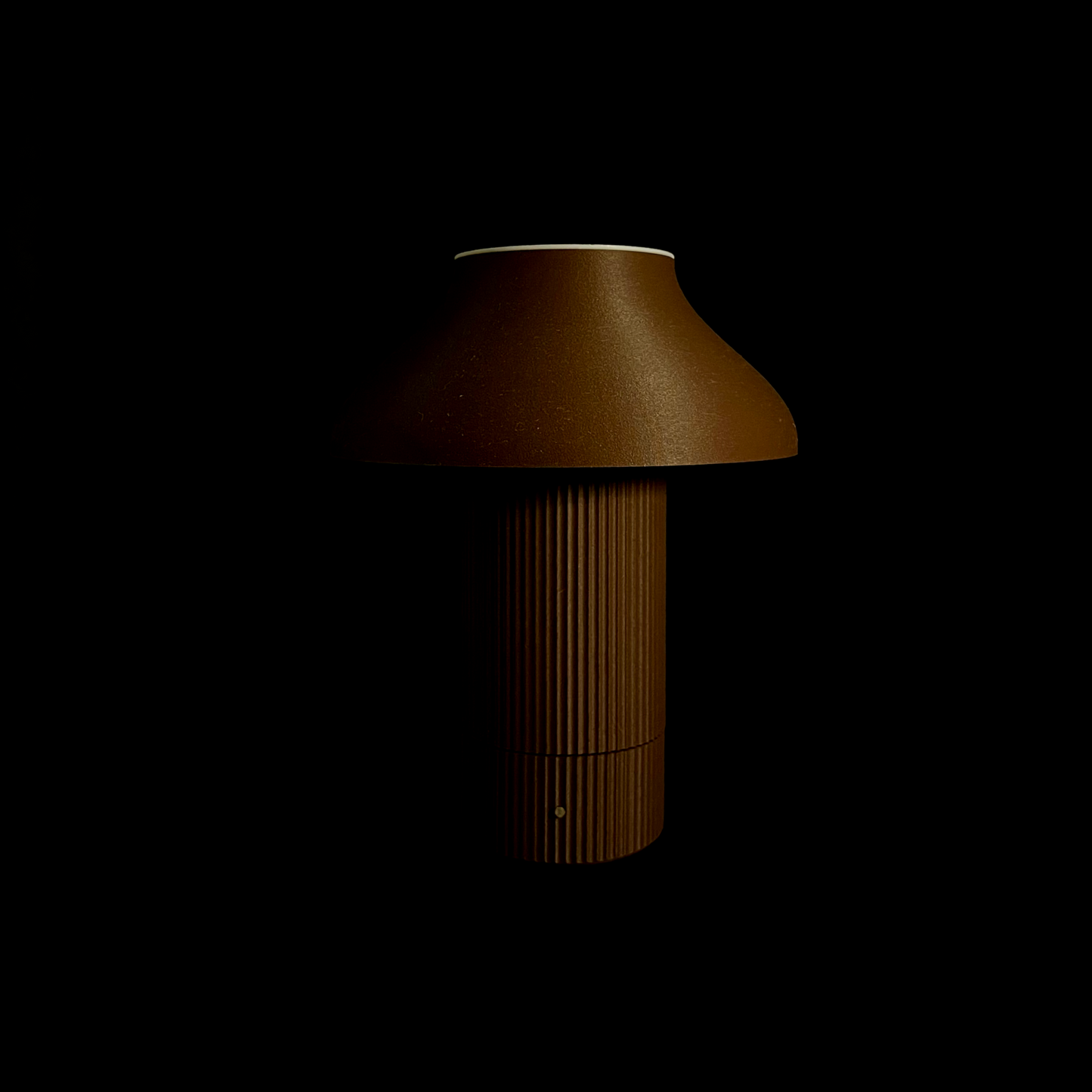 Qi Lamp