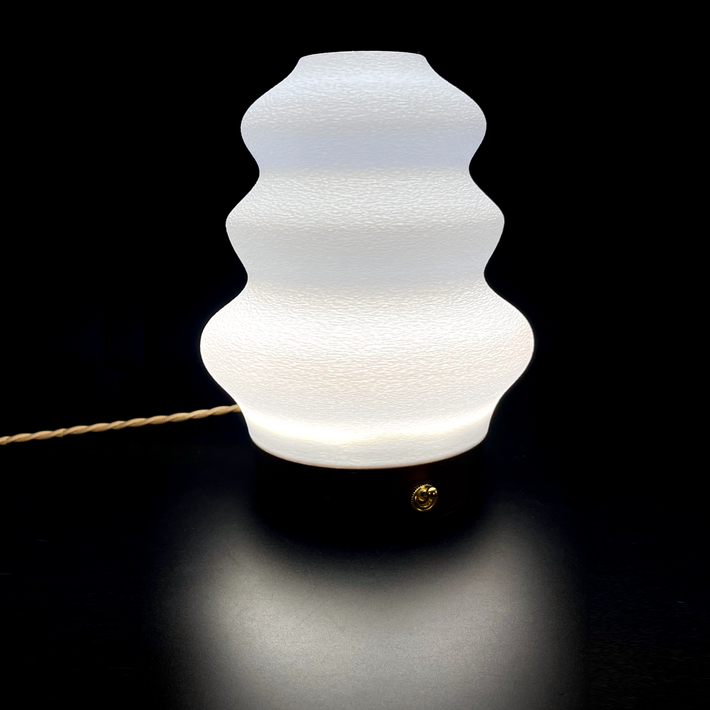 Continuing Elegance Lamp