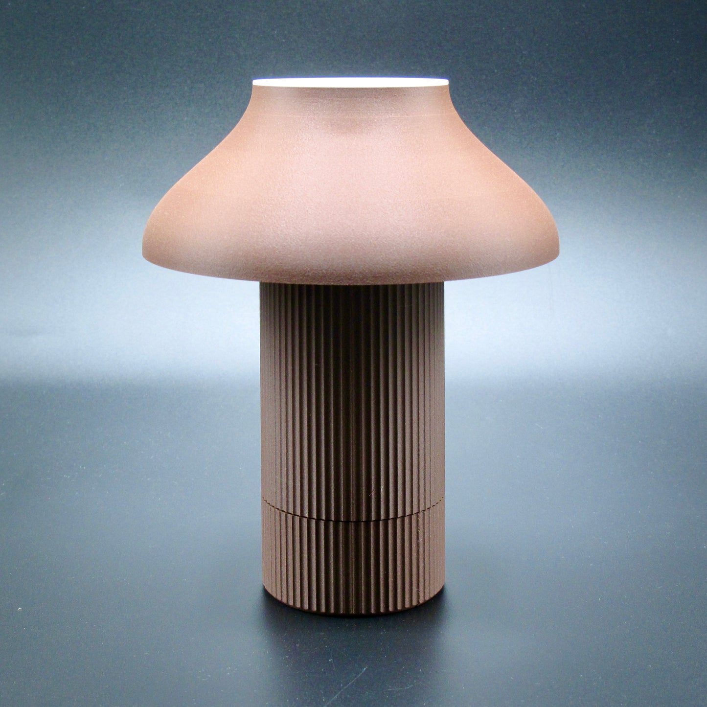 Qi Lamp
